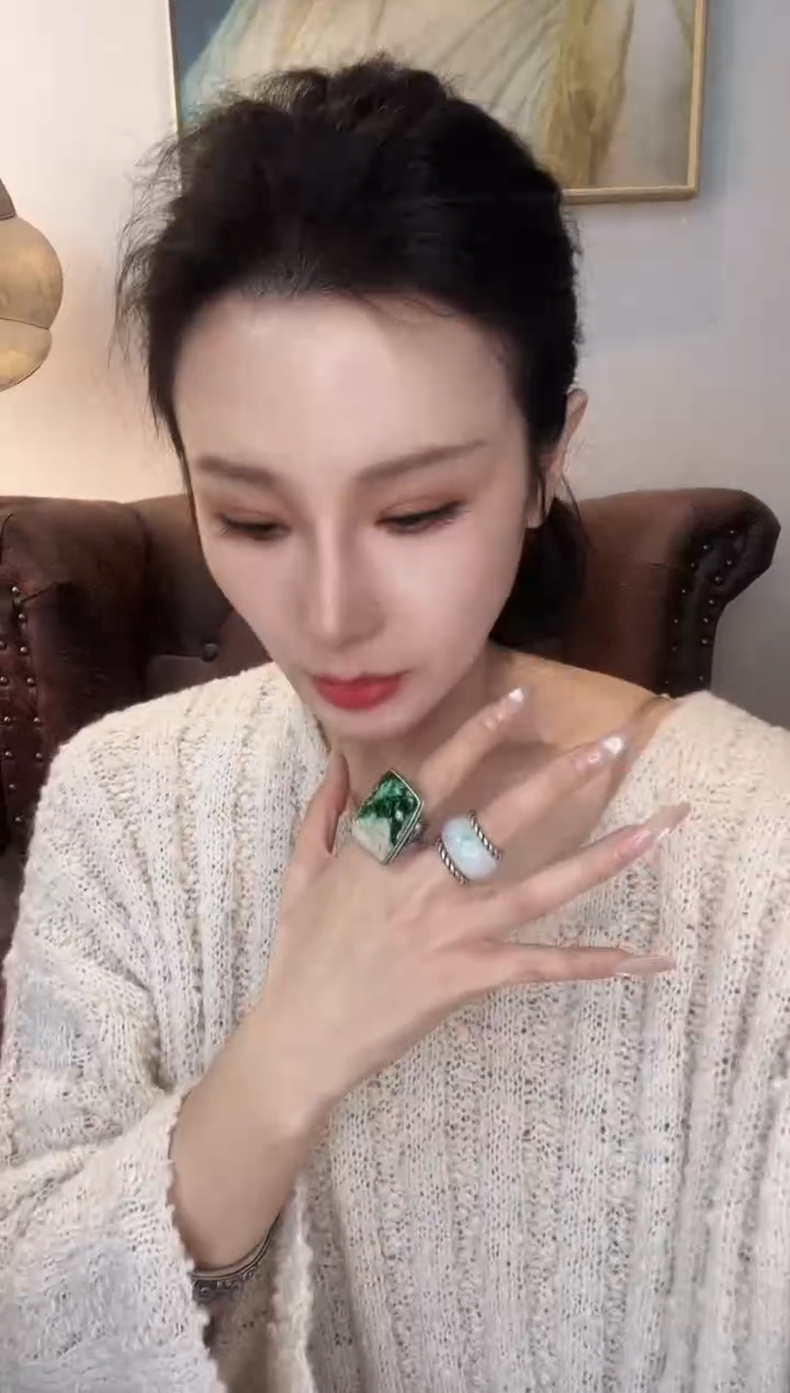 颈饰未镶嵌翡翠开****️翡翠E513