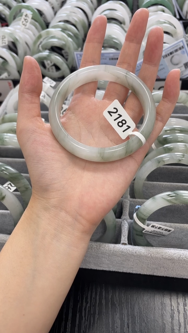 未镶嵌手镯石英质玉2181