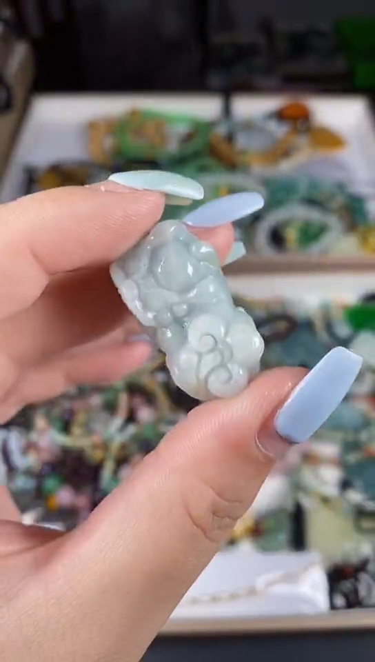 翡翠未镶嵌颈饰000000000000000