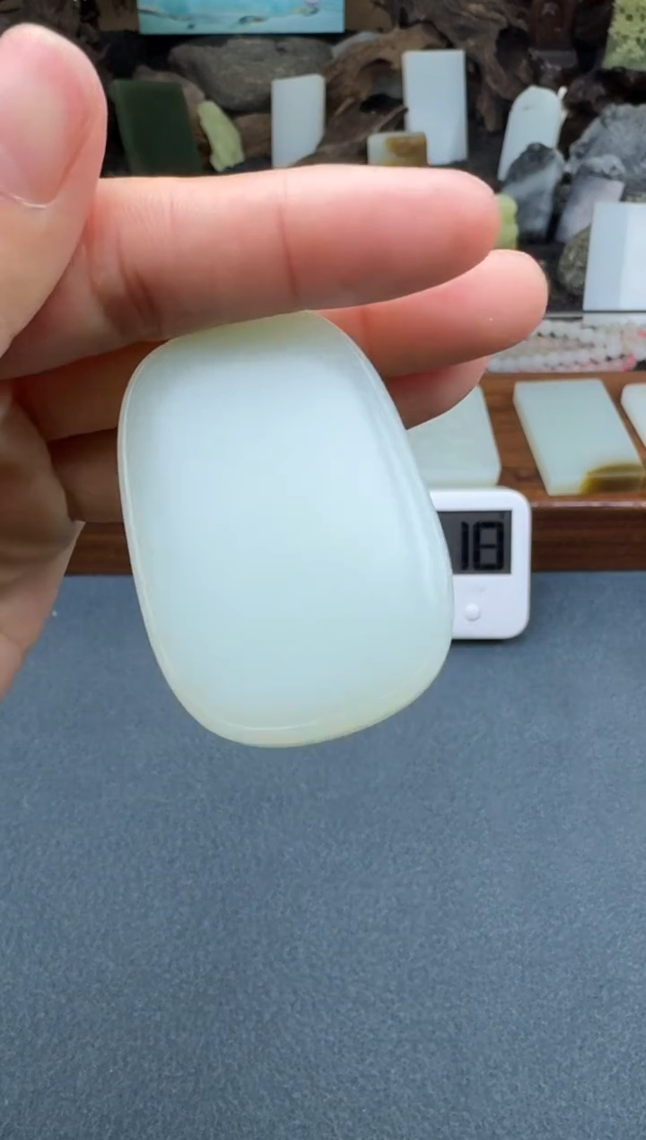 【闪购商品】和田玉颈饰未镶嵌开心