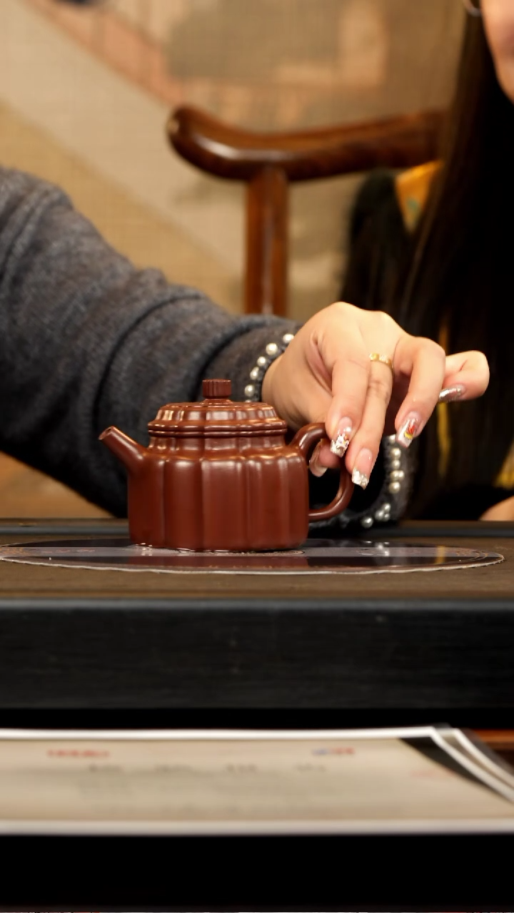 【闪购商品】紫砂茶壶HT 筋纹德钟 紫袍玉砂 