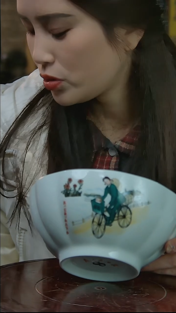 摆件陶骑自行车大面碗