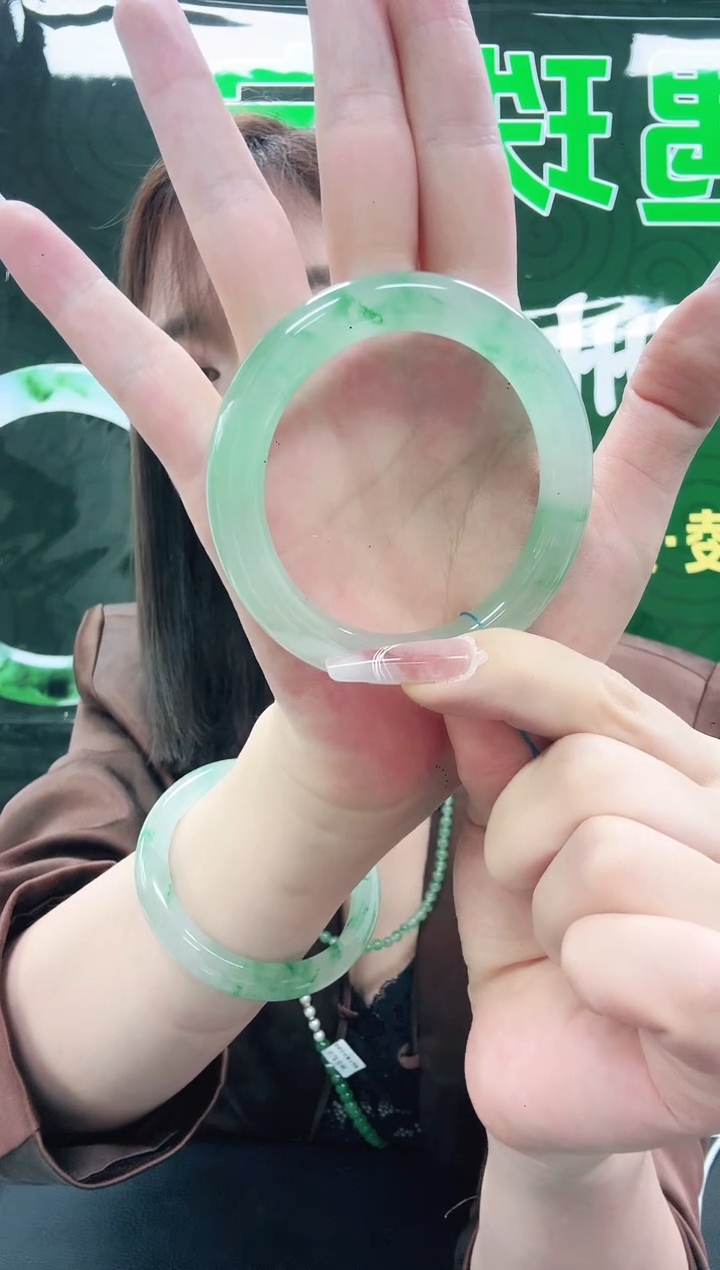 石英质玉（非洲翠）1未镶嵌舞*/6553-55.6