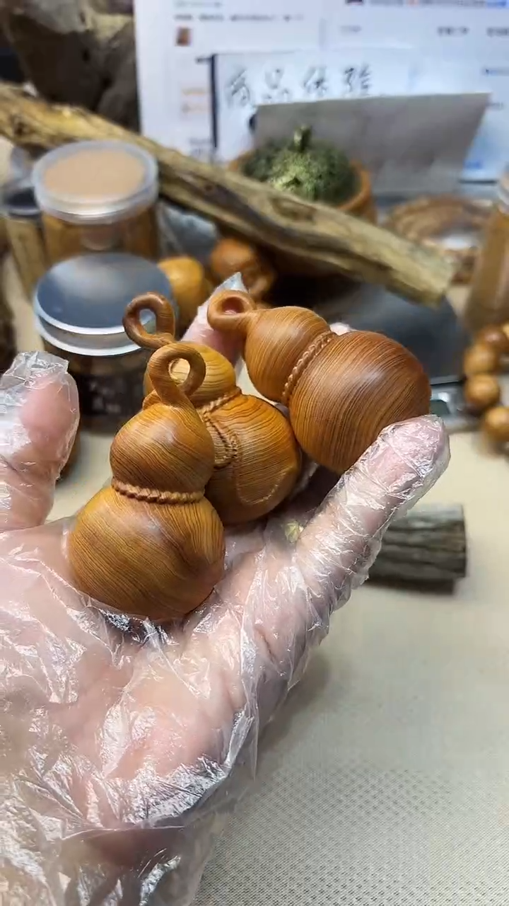 柏木（崖柏）南太行崖柏葫芦手把件瑕疵