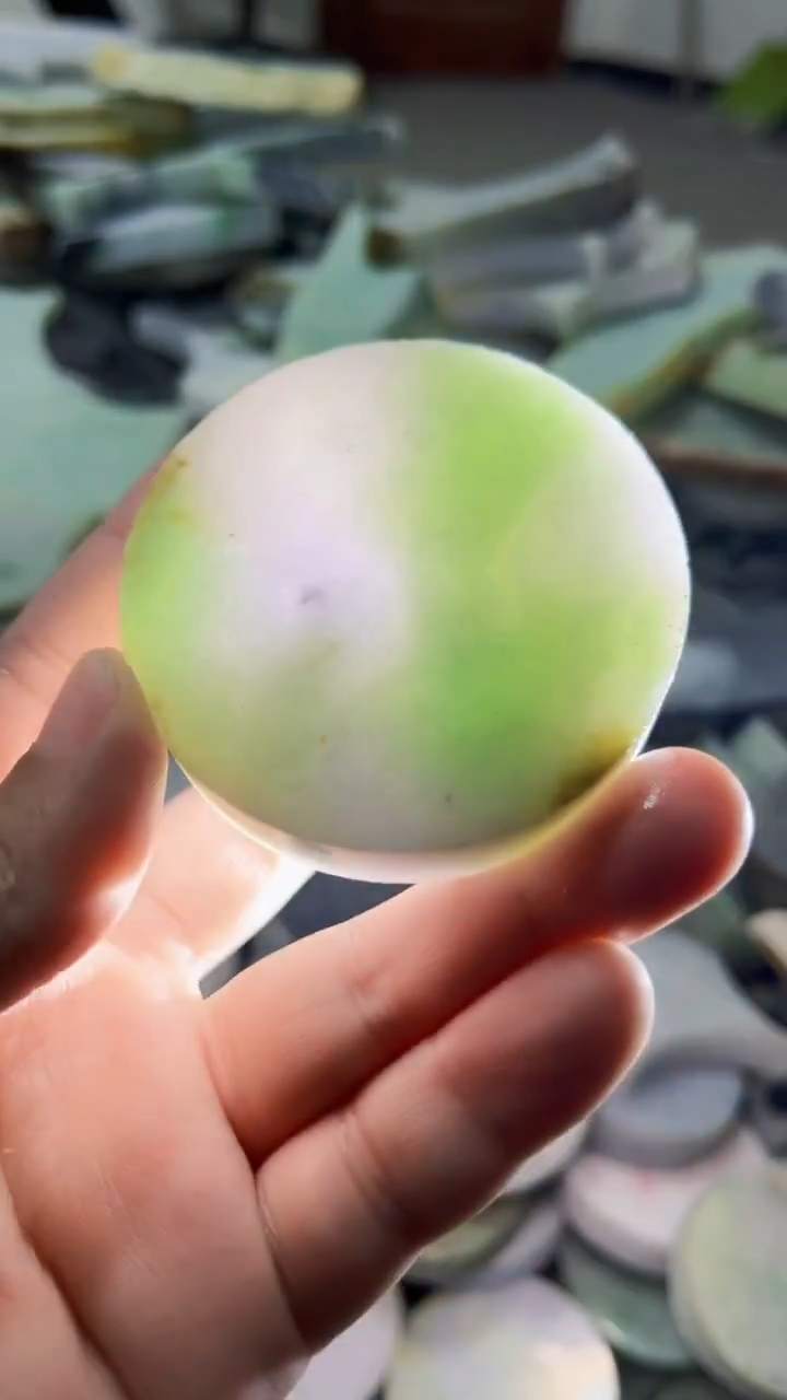 【闪购商品】翡翠挂件未镶嵌A货康壹233