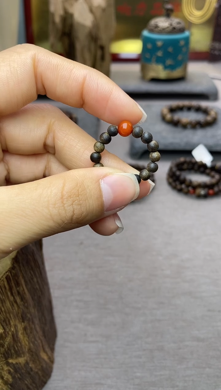 【闪购商品】沉香沉香碎屑白棋戒指04     