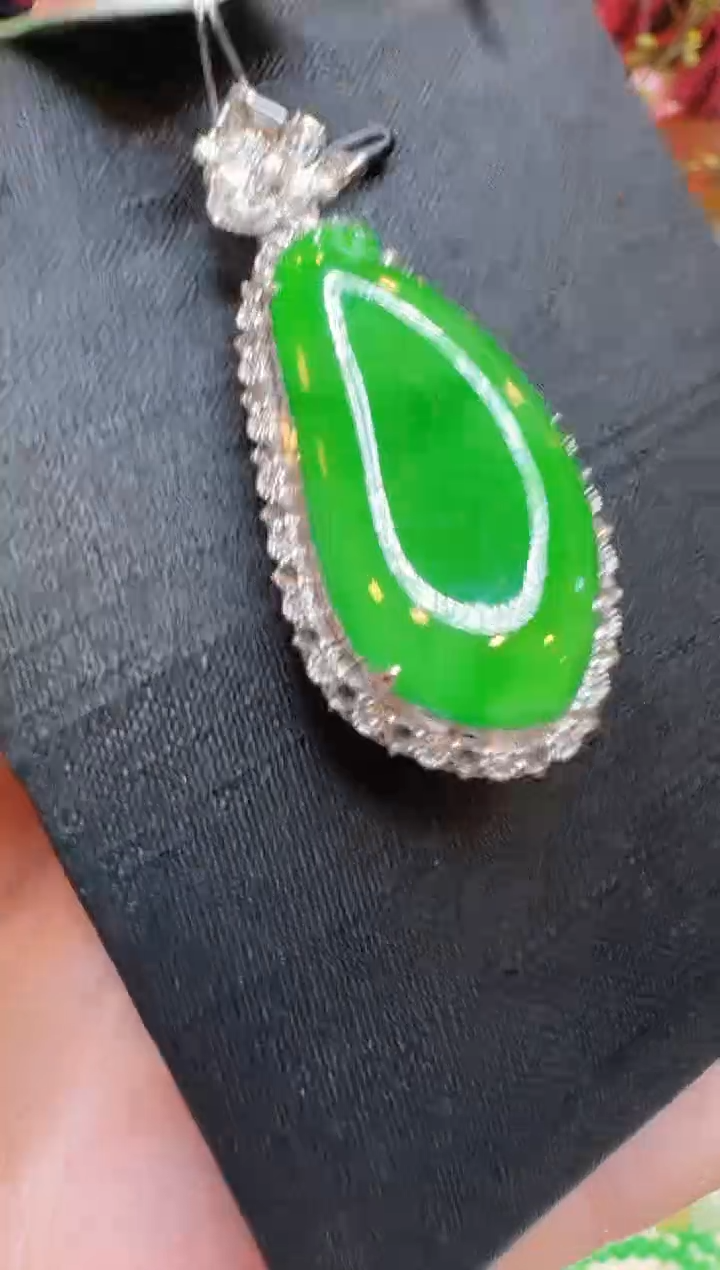 【闪购商品】翡翠吊坠(不含链)18K金镶嵌多样性团购发一件