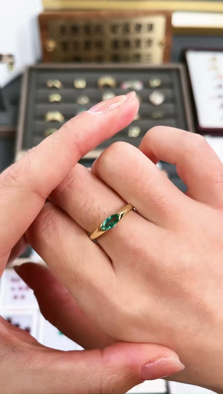 【闪购商品】祖母绿戒指银S925镶嵌a005