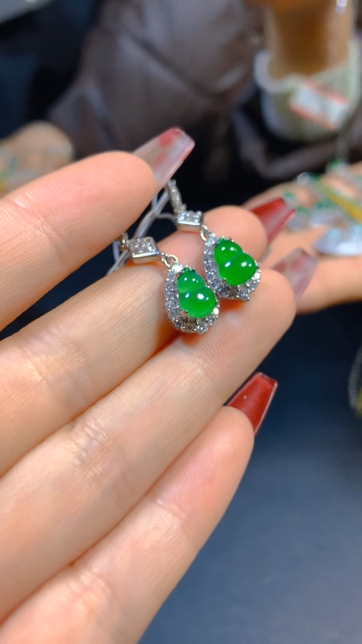 【闪购商品】翡翠耳饰未镶嵌0145869019多样性发一