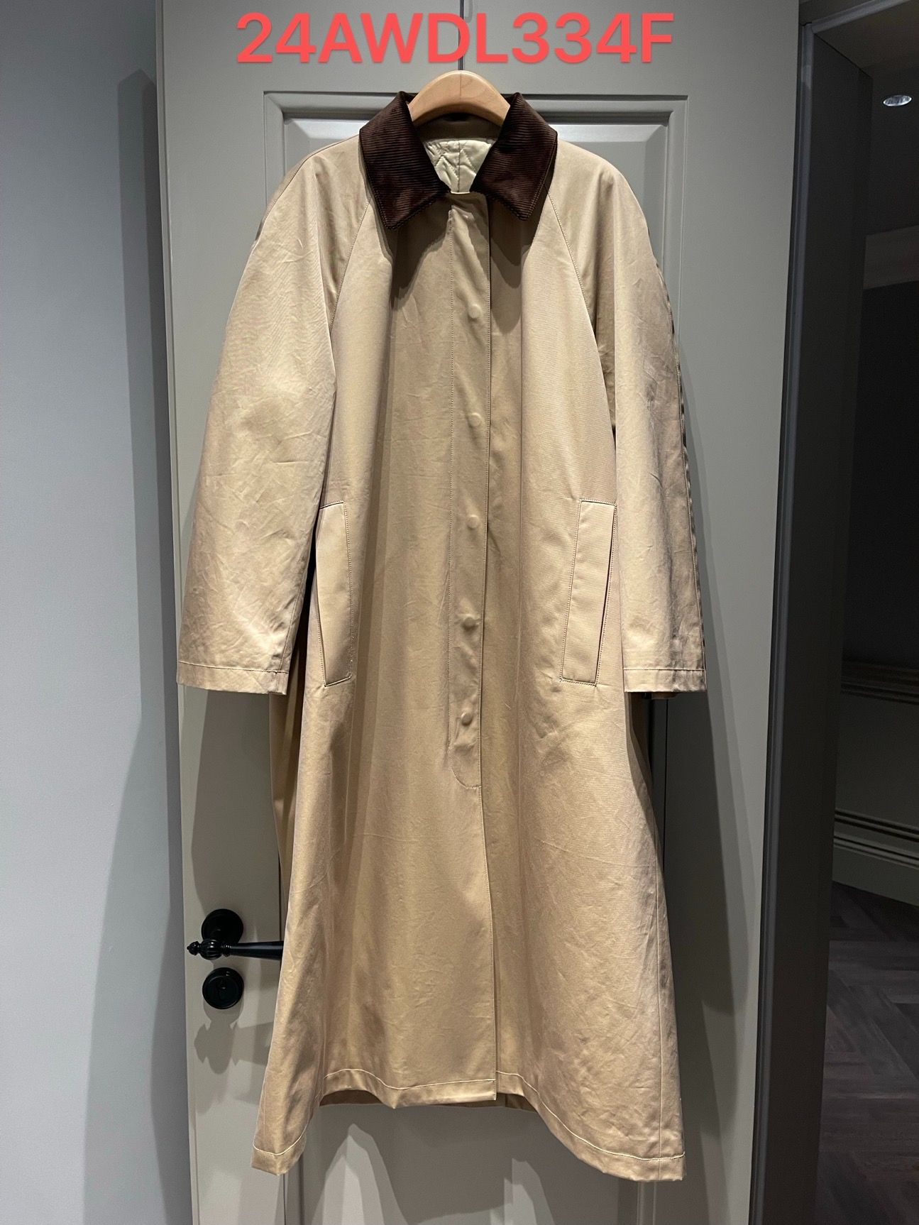 【清仓】NO退NO换 24AWDL334F-1  卡其拼接棕翻领长袖长款大衣外套