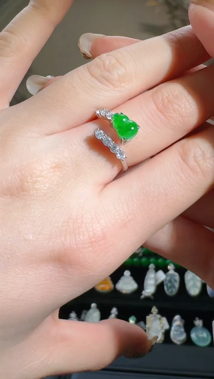 【闪购商品】翡翠戒指银S925镶嵌葫芦