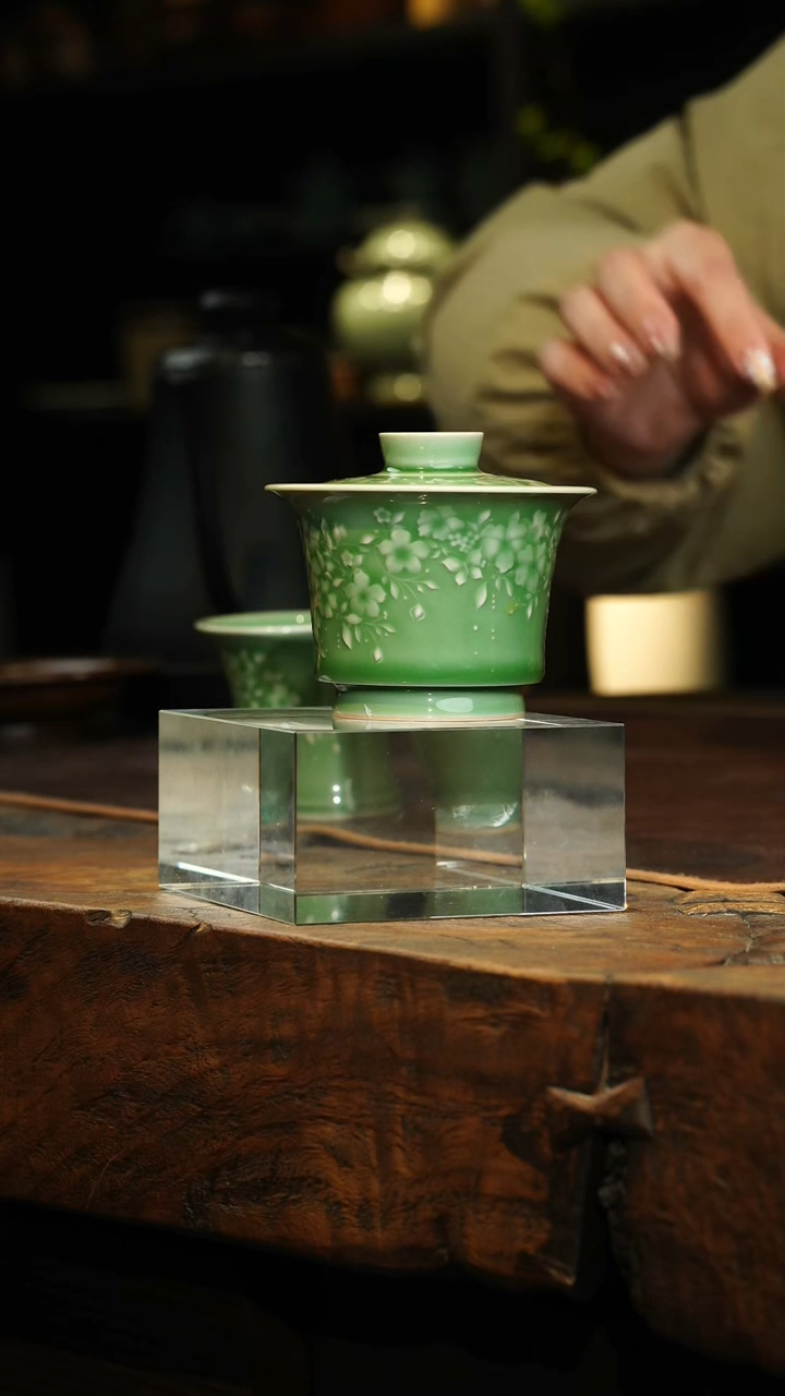 【闪购商品】瓷片李斌 梅子青繁花 盖碗