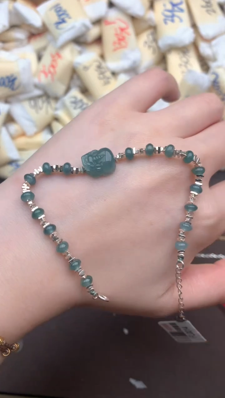 【闪购商品】翡翠挂件未镶嵌—