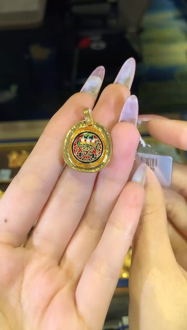 【闪购商品】18K金吊坠(不含链)扎基吊坠a102