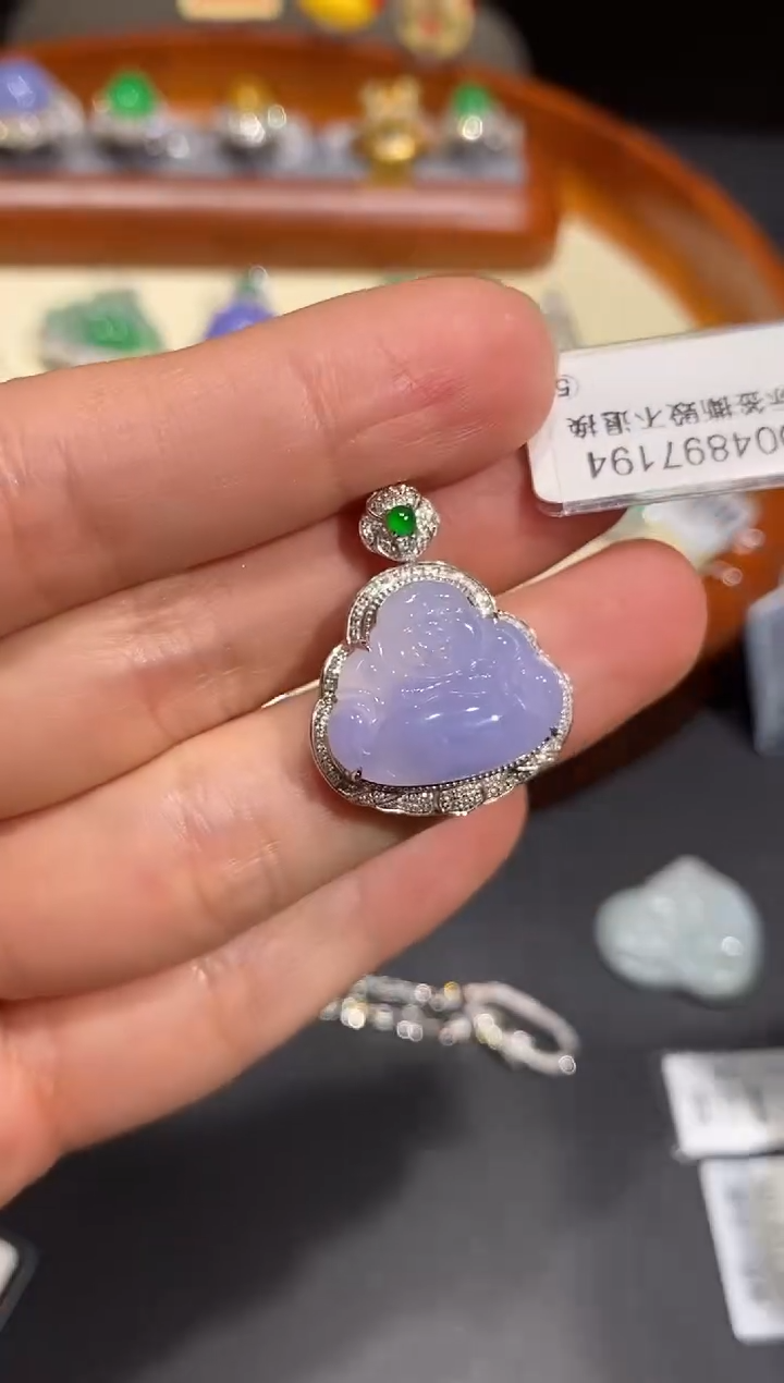 【闪购商品】翡翠颈饰18K金镶嵌吊坠