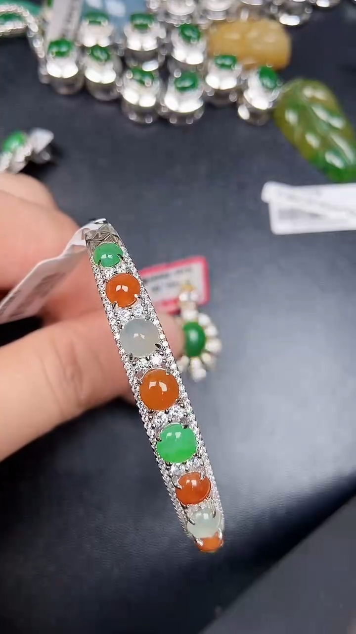 银S925镶嵌戒指翡翠2400