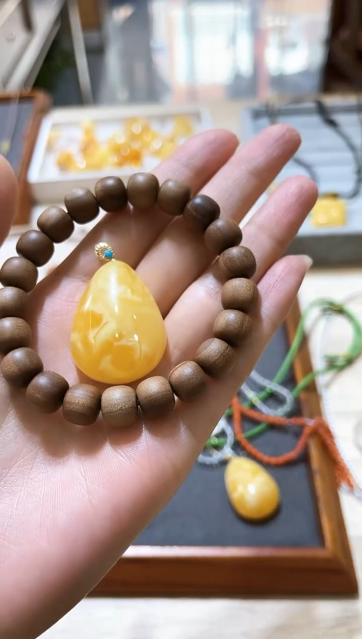 把件非洲紫檀（红花梨）圆*?随型手串