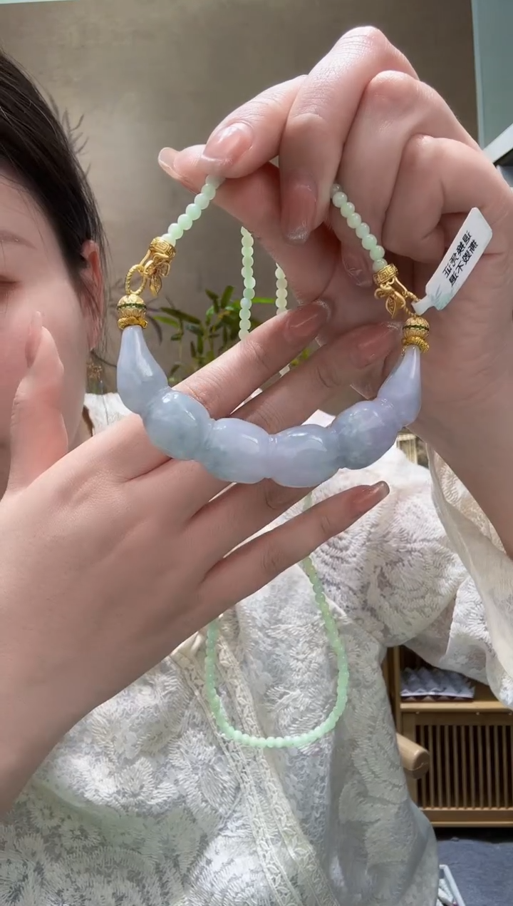 【闪购商品】翡翠未镶嵌颈饰吊坠