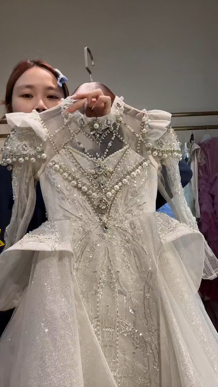 重工长款礼服（送裙撑+皇冠）