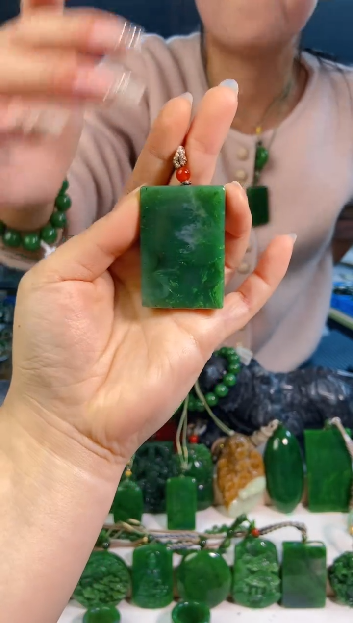 【闪购商品】和田玉未镶嵌挂件1