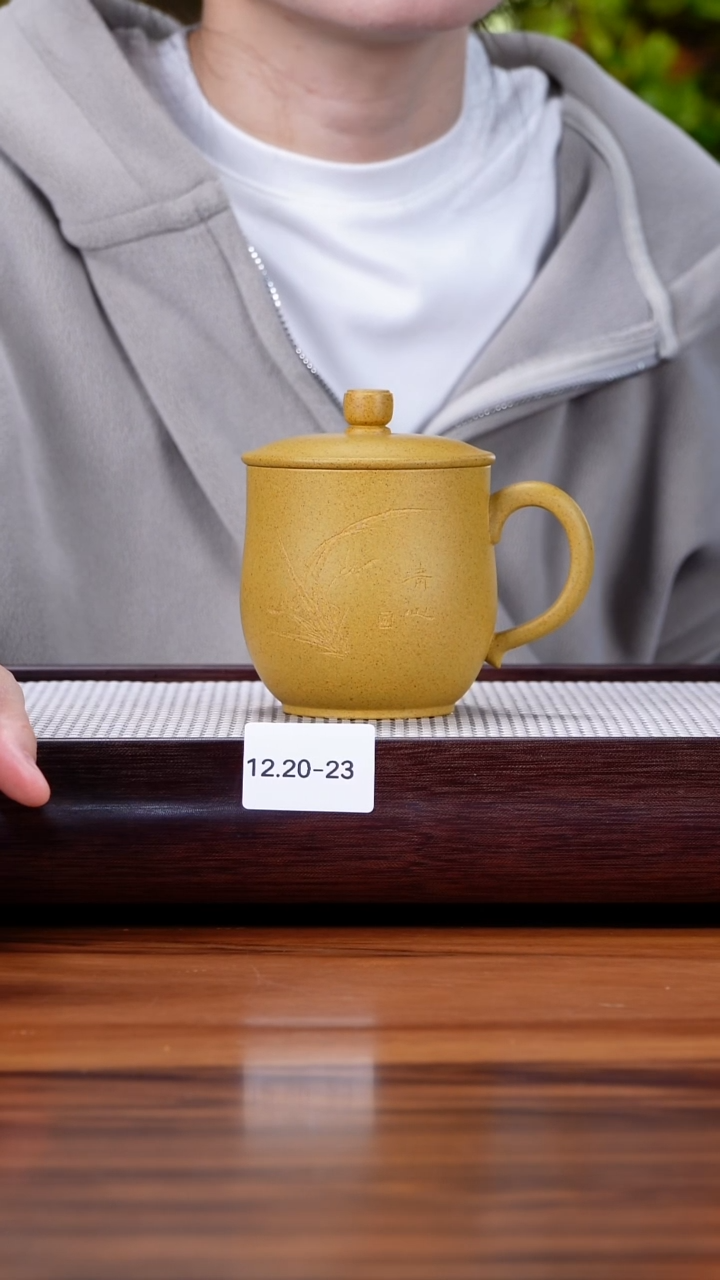 茶壶紫砂12.20-23   段泥  盖杯300