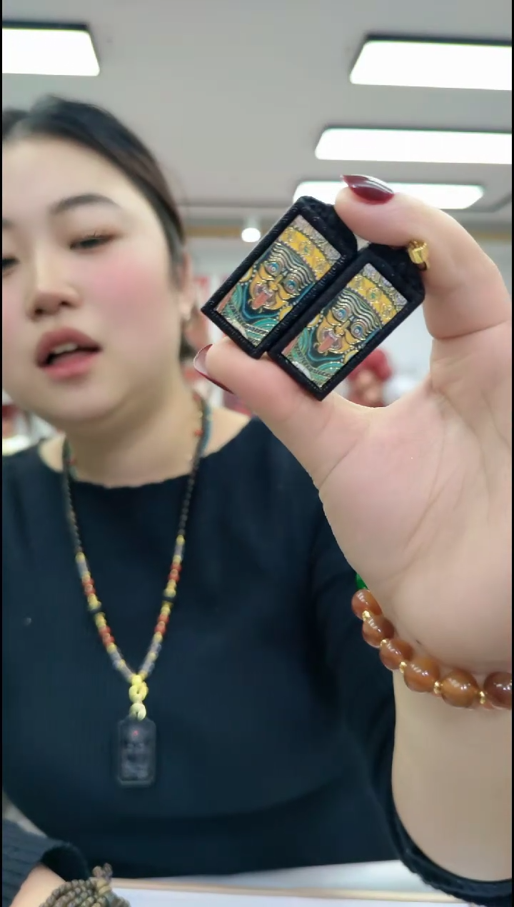 【闪购商品】楠木14116 黑牌扎基