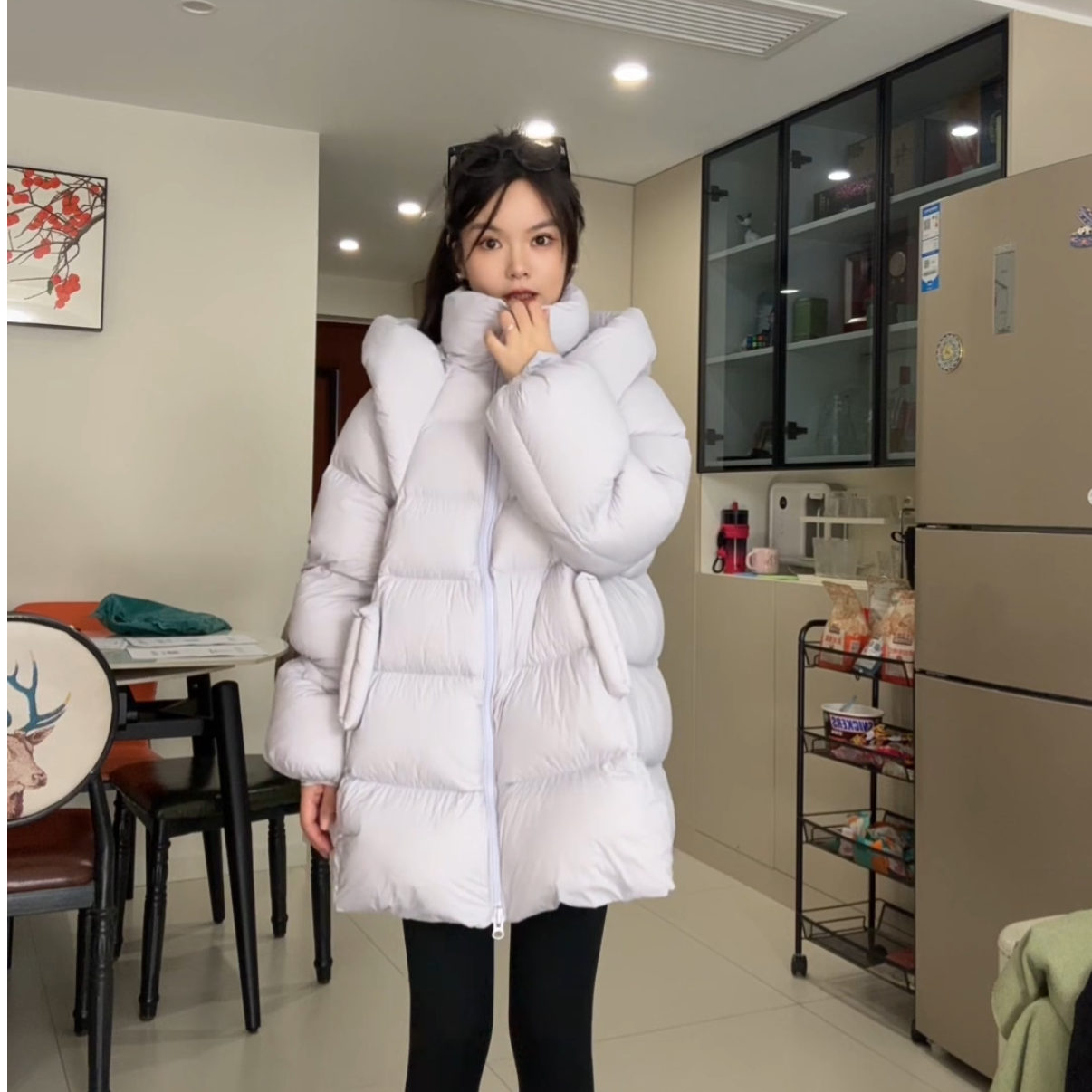 2025年新款泡芙羽绒服女款女中长款加厚宽松时尚连帽爆款羽绒服