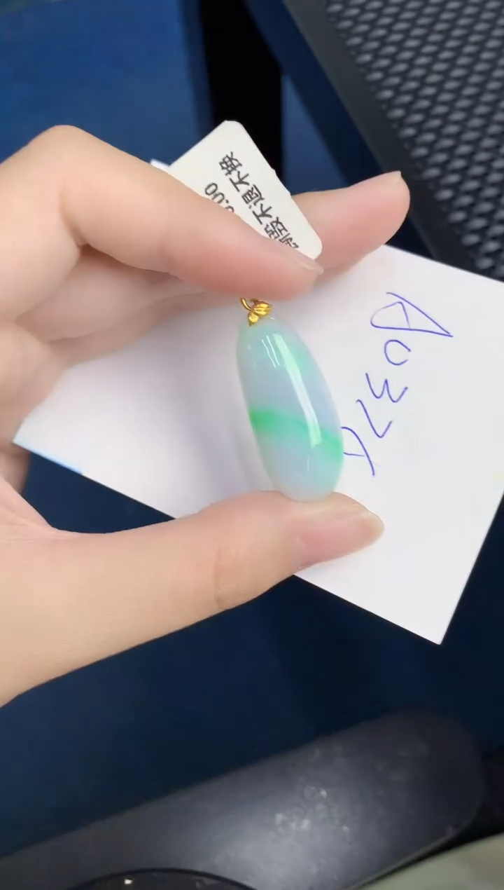 【闪购商品】翡翠颈饰18K金镶嵌000000000