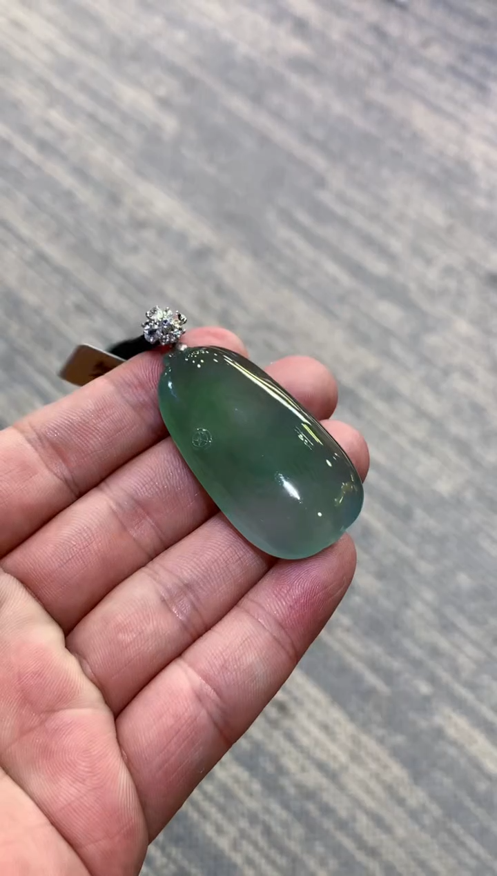 颈饰未镶嵌翡翠天然A货翡翠