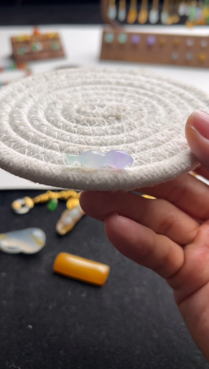 【闪购商品】定制翡翠未镶嵌春彩葫芦3500+350-lh