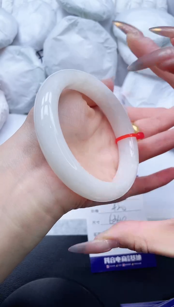 【闪购商品】和田玉手镯未镶嵌19L410-63