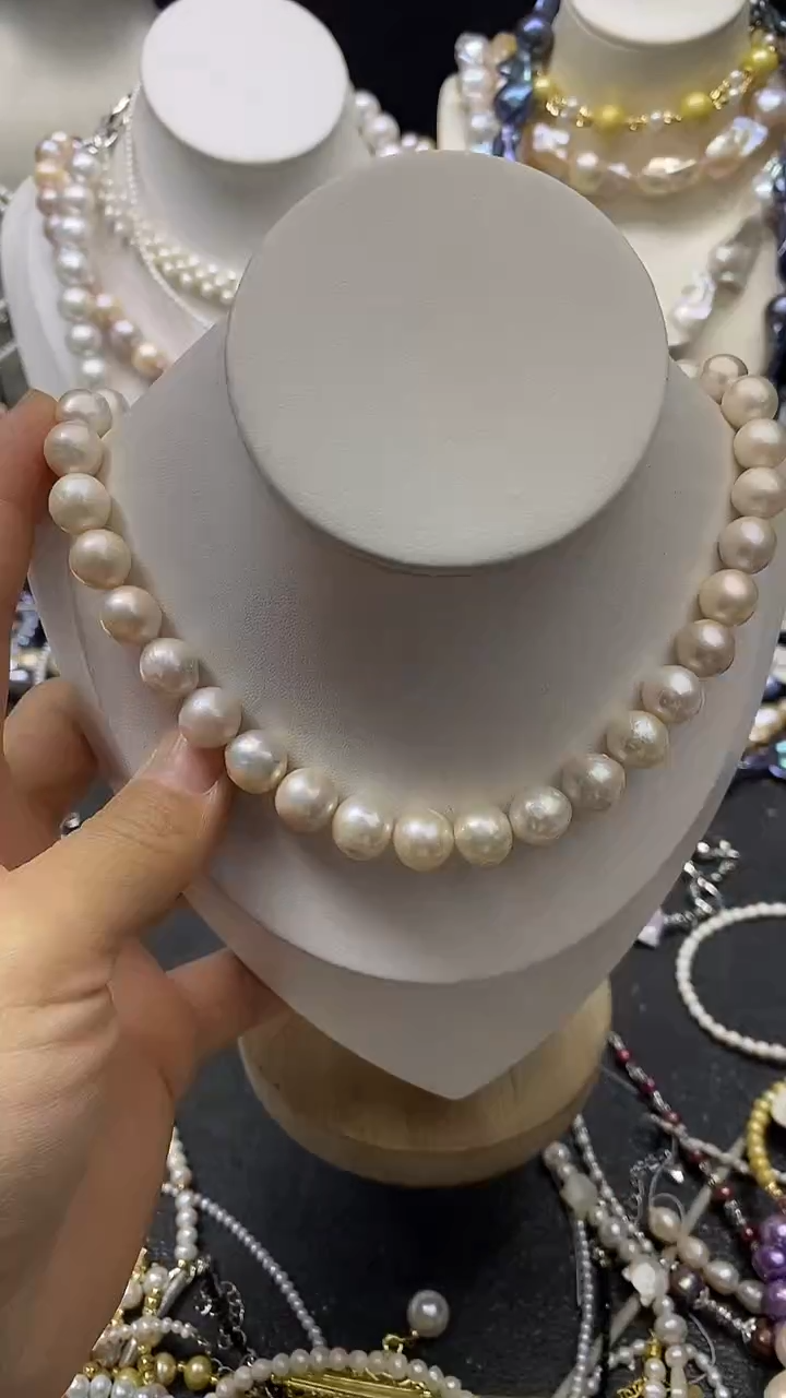 颈饰未镶嵌淡水珍珠多人