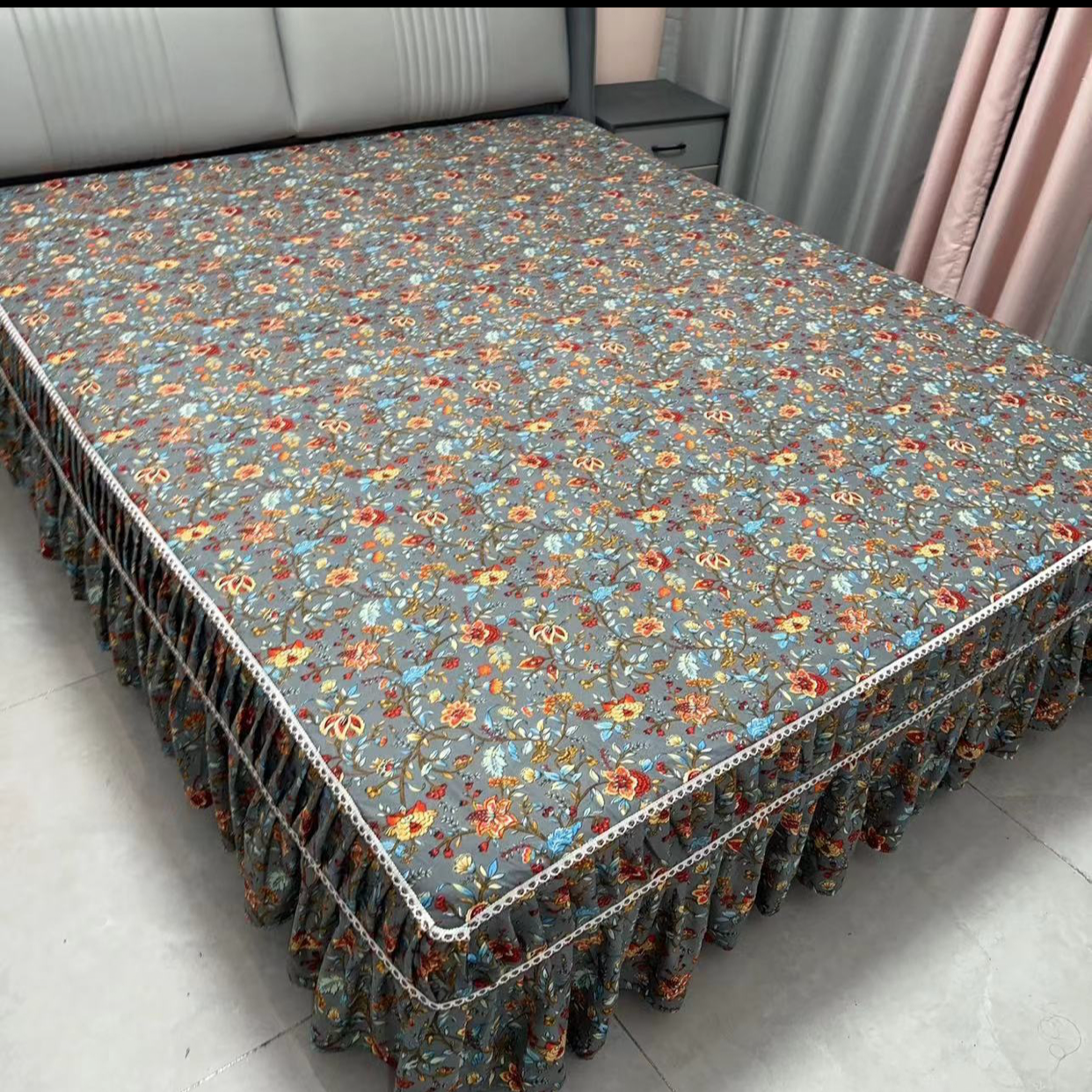 （琉璃花）四季通用磨毛加厚床罩（长度通用2.3米）防滑亲肤带裙摆