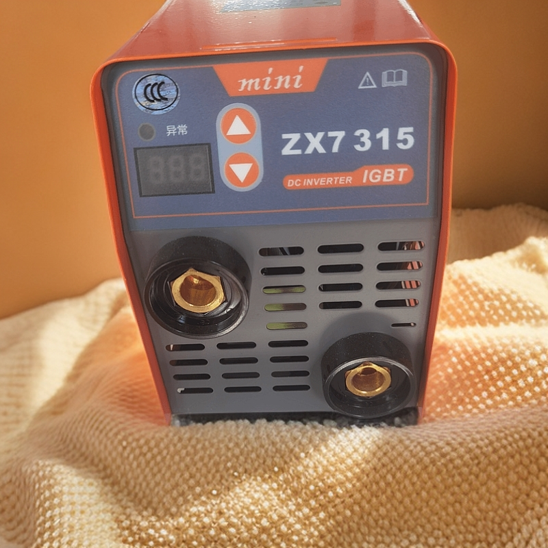 220v鹏诚zx7-315mini便携款手把焊机电焊机一台