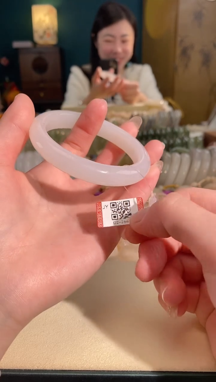 【闪购商品】和田玉手镯未镶嵌手镯