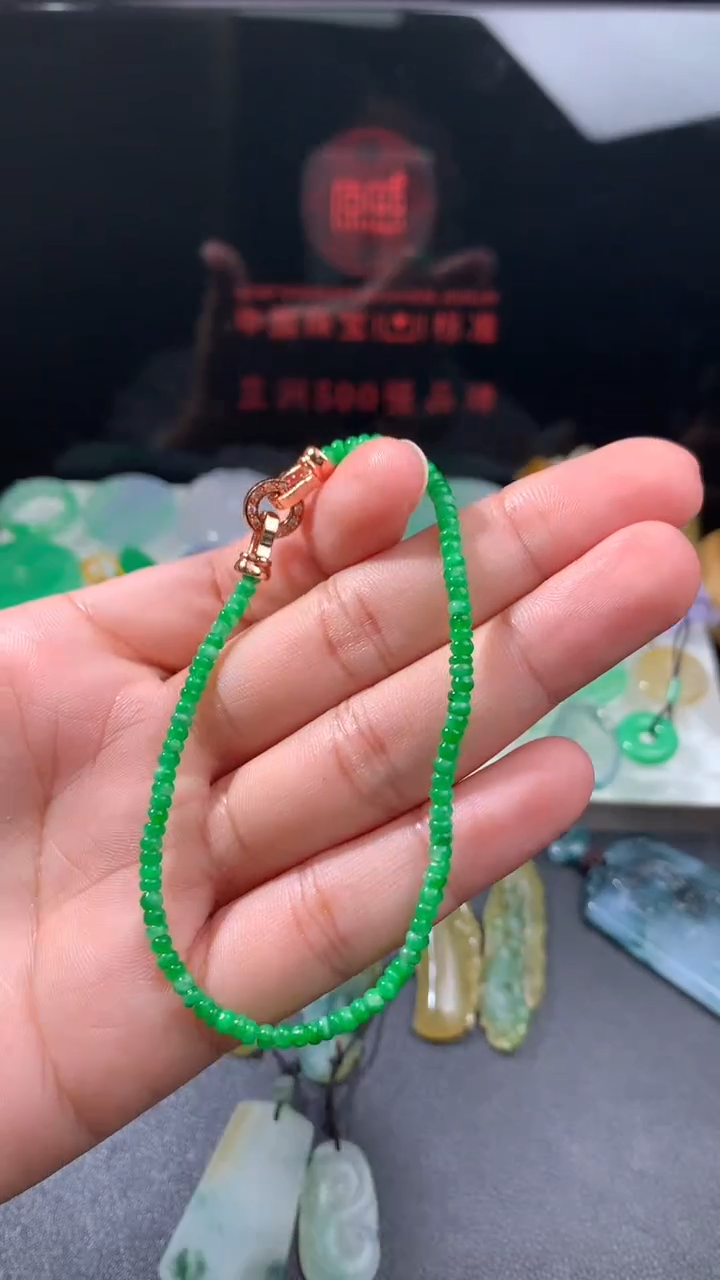 未镶嵌定制翡翠  