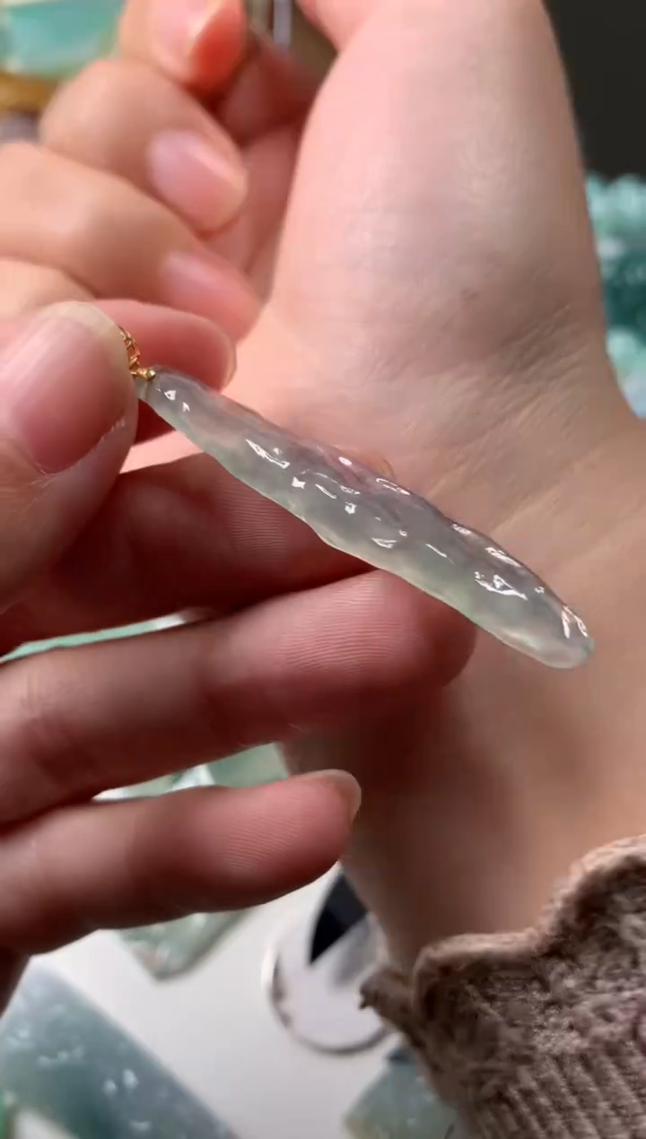 【闪购商品】翡翠颈饰18K金镶嵌吊坠