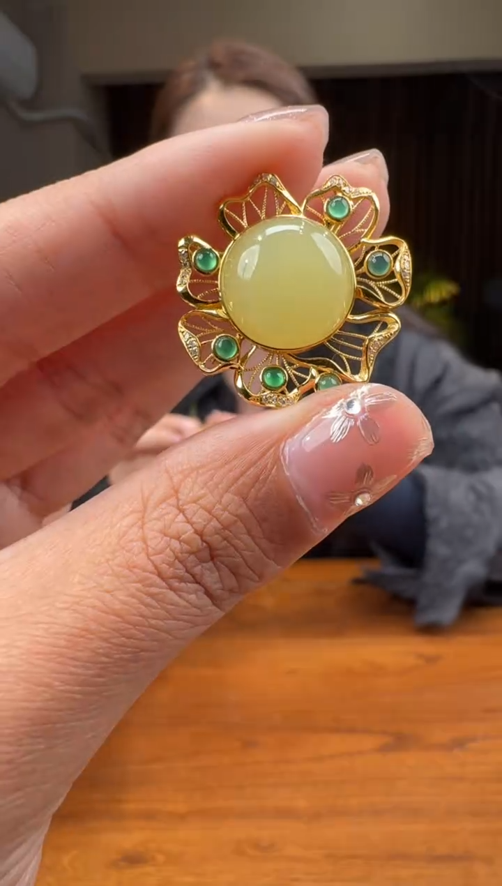 【闪购商品】和田玉15718K金镶嵌1.22冰冰