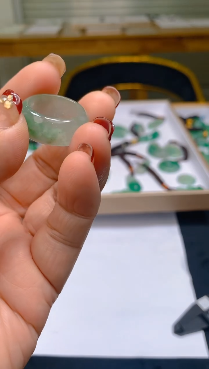 【闪购商品】石英质玉戒指未镶嵌冰美人非洲翠029