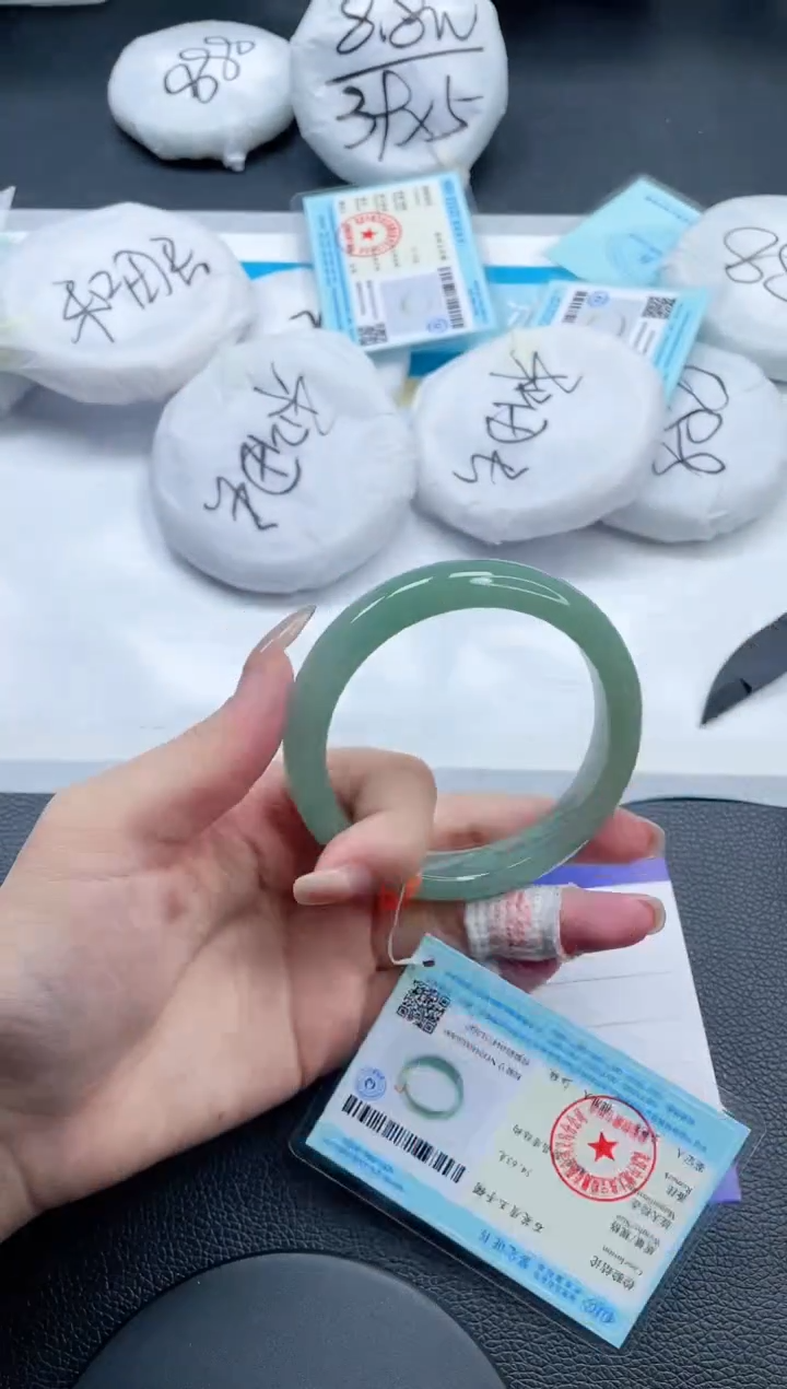 石英质玉手镯未镶嵌11V302-60