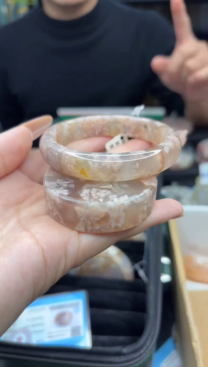 【闪购商品】石英质玉手镯未镶嵌787（56圈赠送镯心）