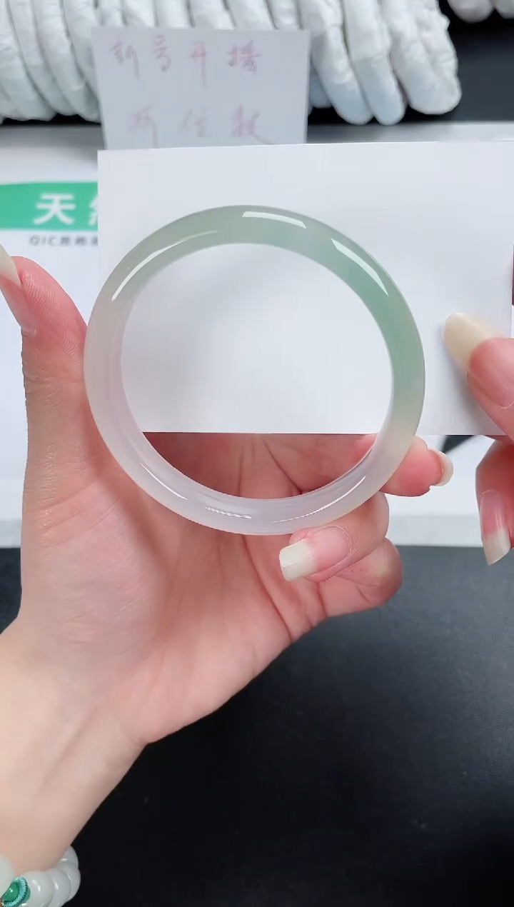 【闪购商品】石英质玉手镯未镶嵌341-60.2