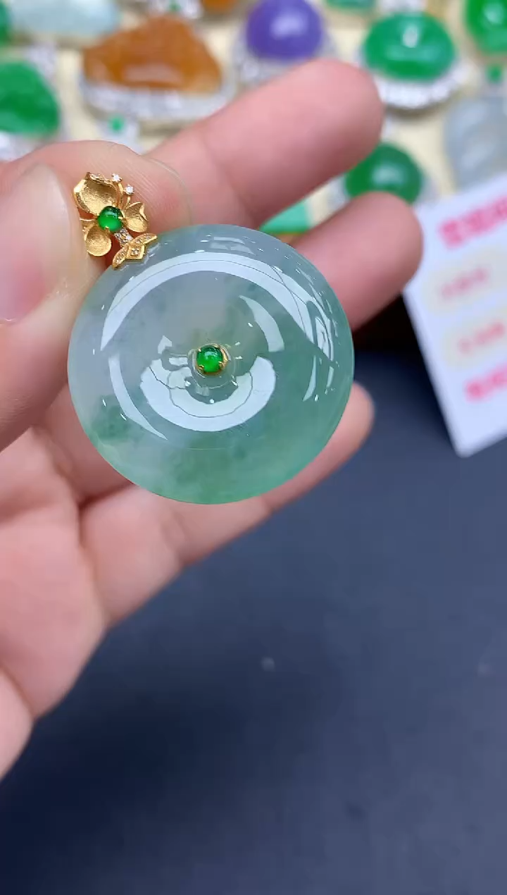 颈饰18K金镶嵌翡翠139-中国好珍宝