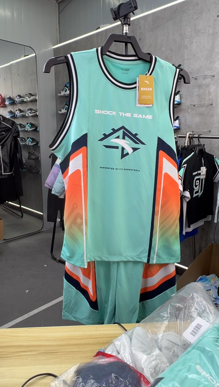 安踏儿童衣服尺码 ：165