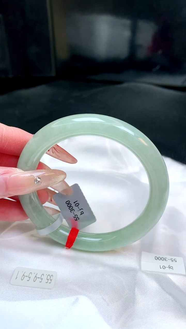 【闪购商品】翡翠手镯未镶嵌缅甸天然A货翡翠