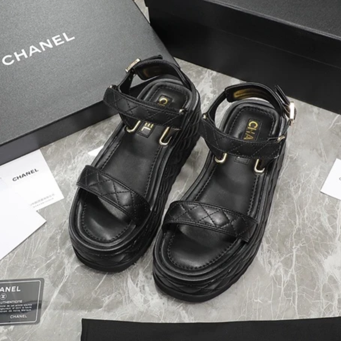 99新 Chanel/香奈儿 香奈儿黑色菱格纹厚底凉鞋 38.5