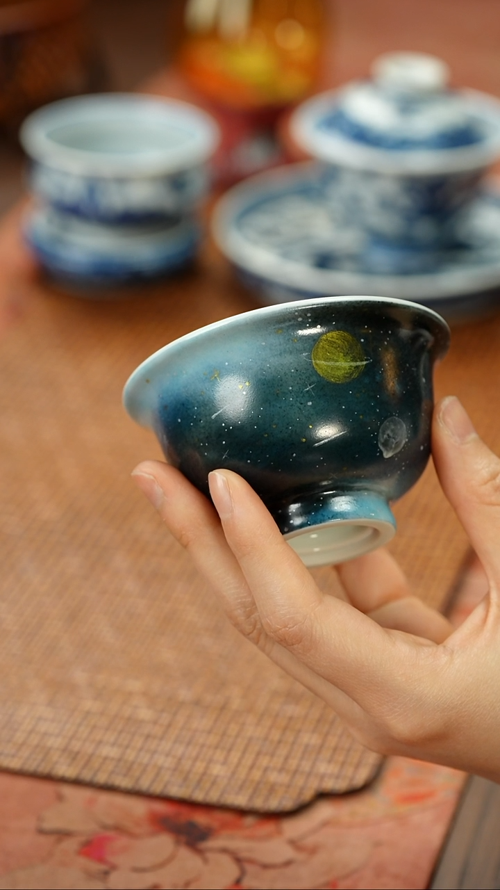 摆件朱清星空鱼压手杯买买买