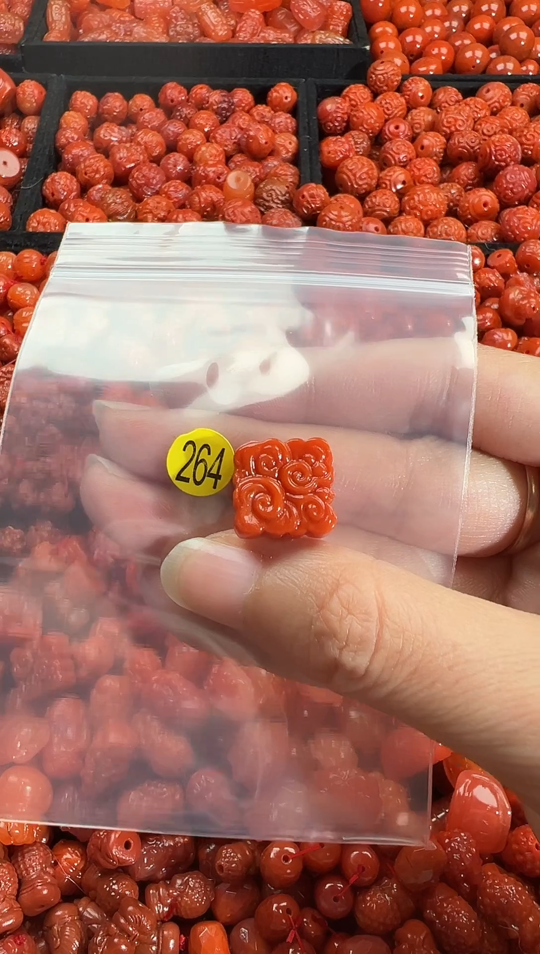 颈饰未镶嵌南红玛瑙1