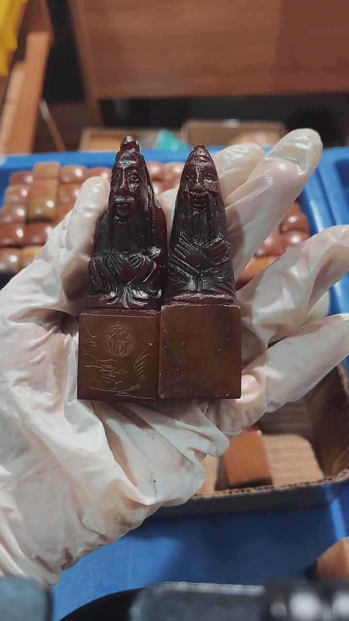 老挝石冯*，瑕疵不规则章带雕钮