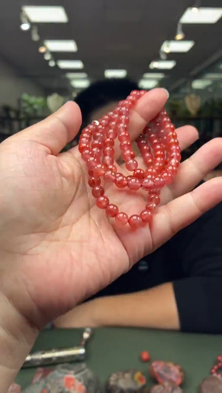 未镶嵌手链南红玛瑙多圈手串一条约6mm+多样性发货